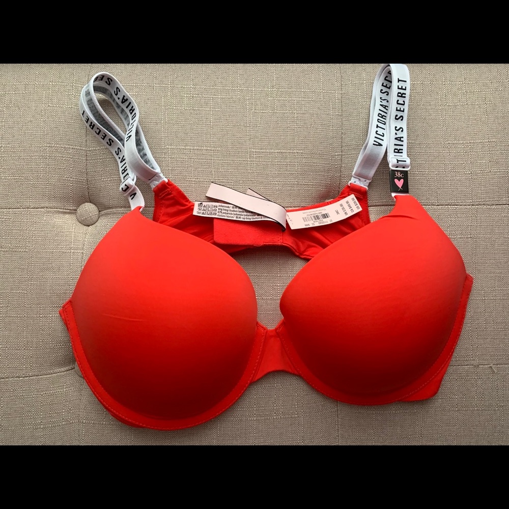 Victoria’s Secret Red t-shirt Push Up Bra